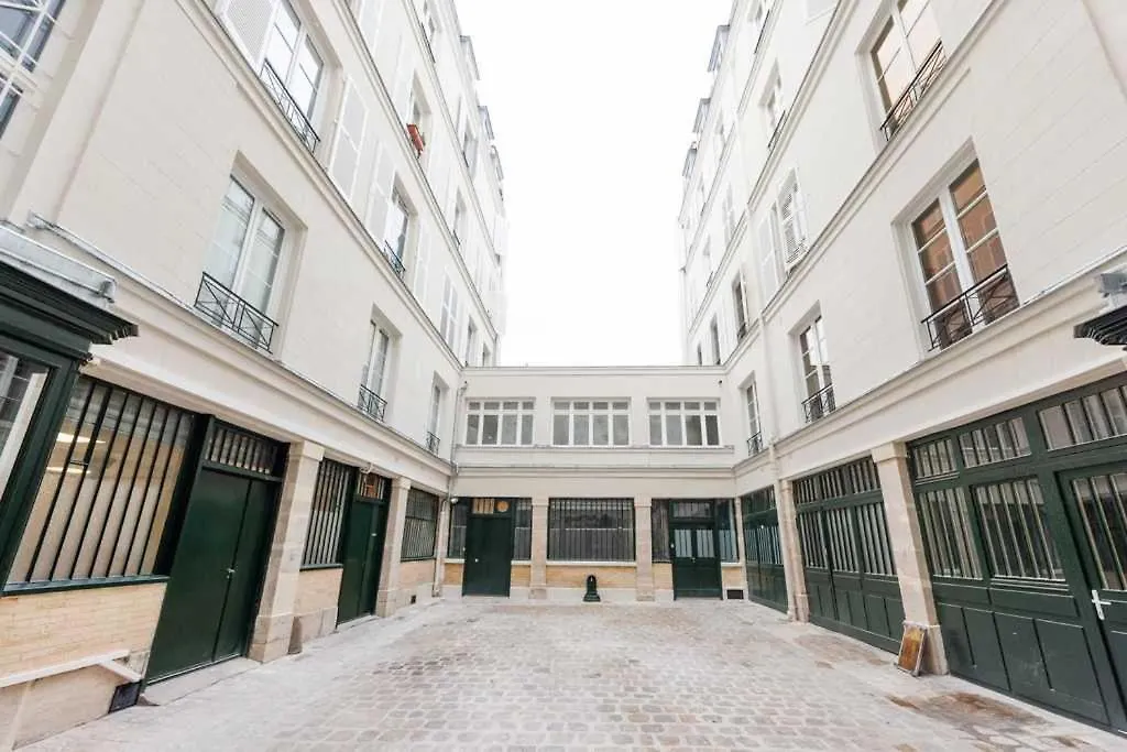 Lejlighed Lovely Loft With 2 Bedrooms Air Conditioned *